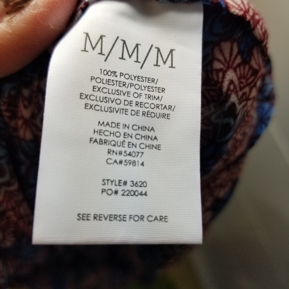 Cabi 3620 fan high collar sleeveless blouse - Picture 6 of 12